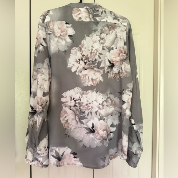 Calvin Klein Blouse - Picture 4 of 6